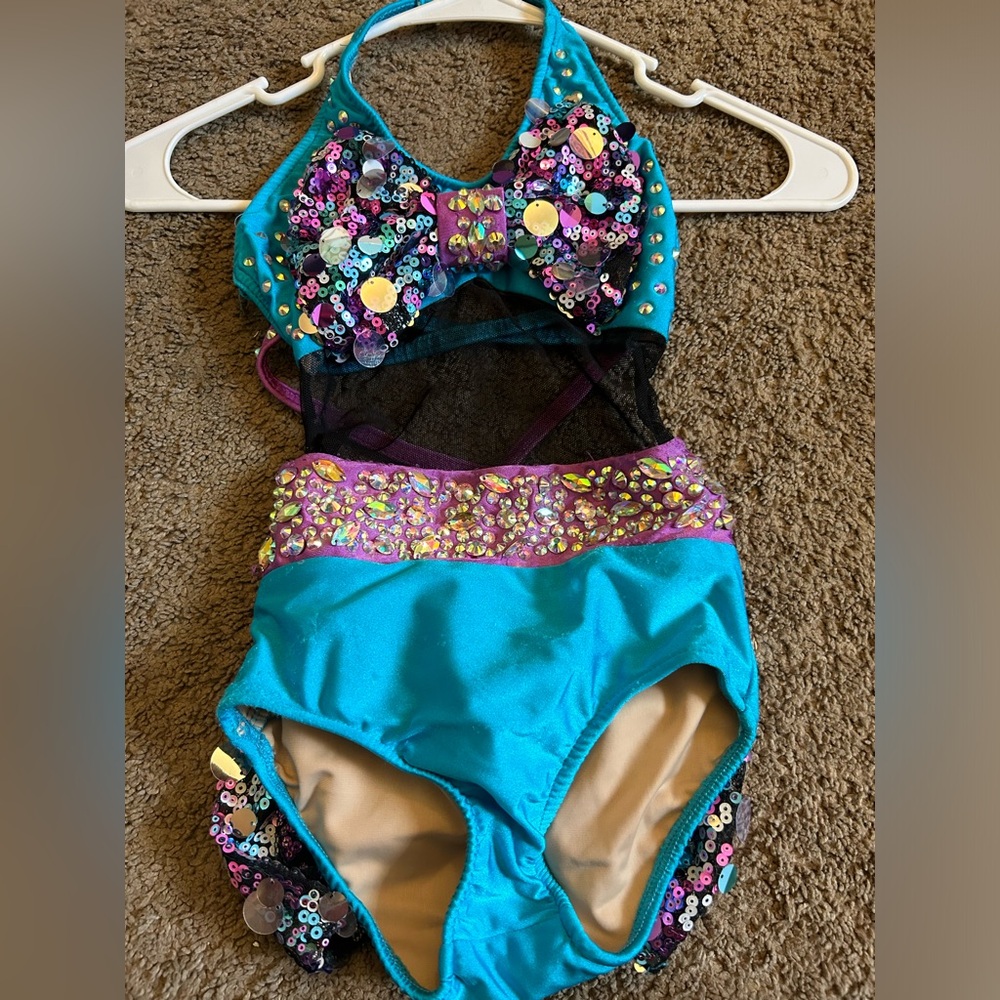 Girls dance costume